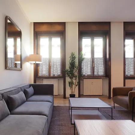 Brera Apartments In Duomo * Milán