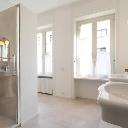 Homnest I Duomo Penthouse Lägenhet Milano