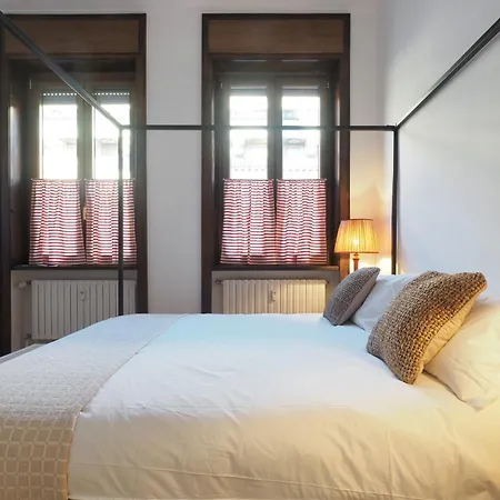Apartamento Homnest I Duomo Penthouse Milão